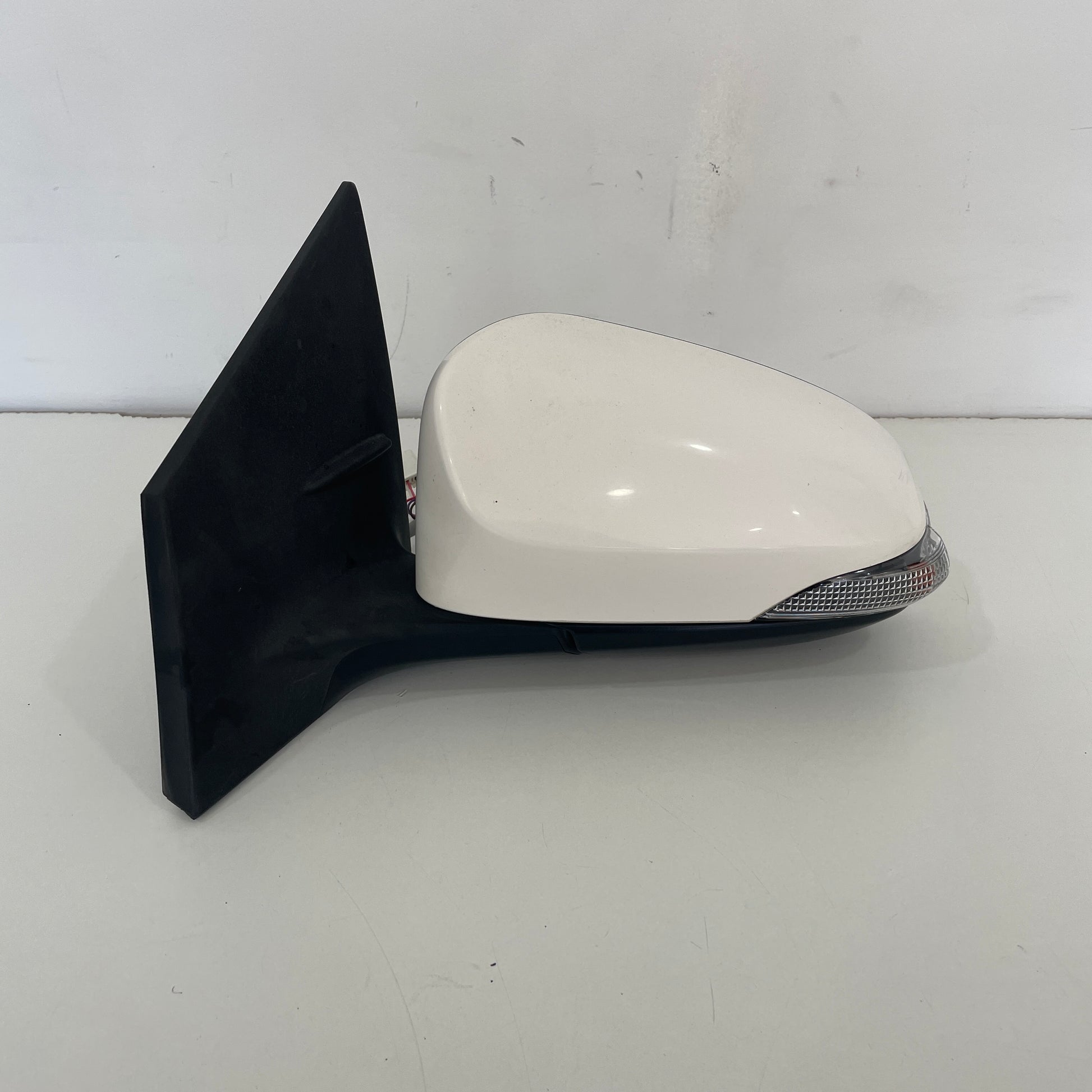 Toyota Corolla Hatchback ZRE182R 2012–2018 Door Mirror Left Hand Side