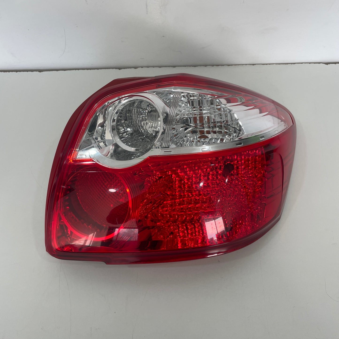 Toyota Corolla Hatchback ZRE152R Right Hand Side Tail Light 2009-2012