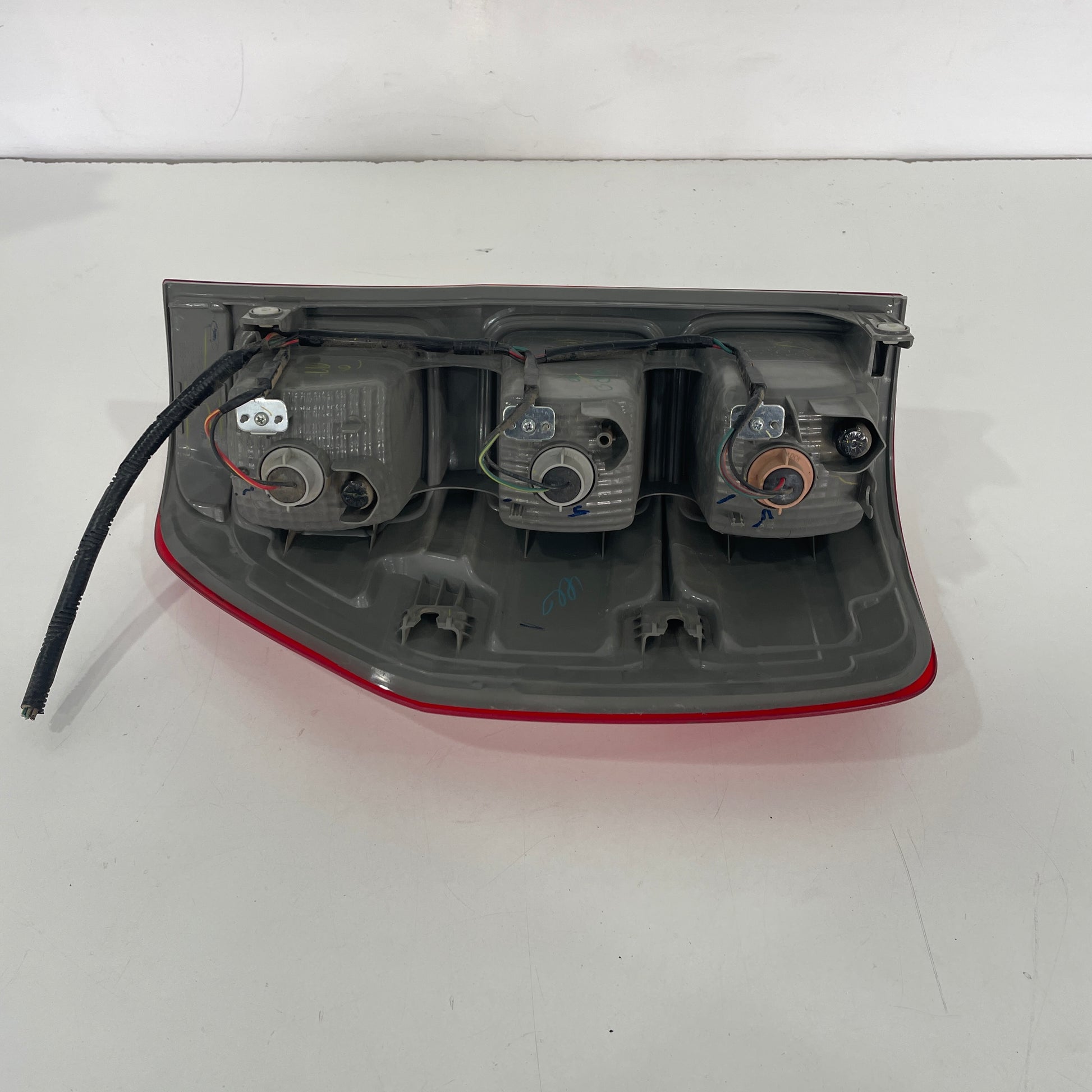 Ford Ranger PX1/PX2/PX3 Tail Light Left Side DA39-13405-AB OEM 2011-2022