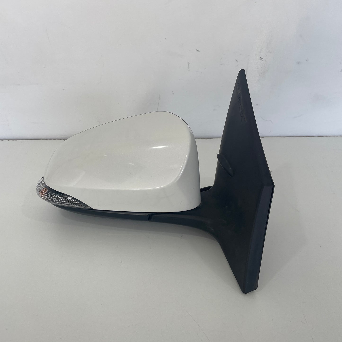 Toyota Corolla ZR Hatchback ZRE182R 2012–2018 Right Hand Side Door Mirror