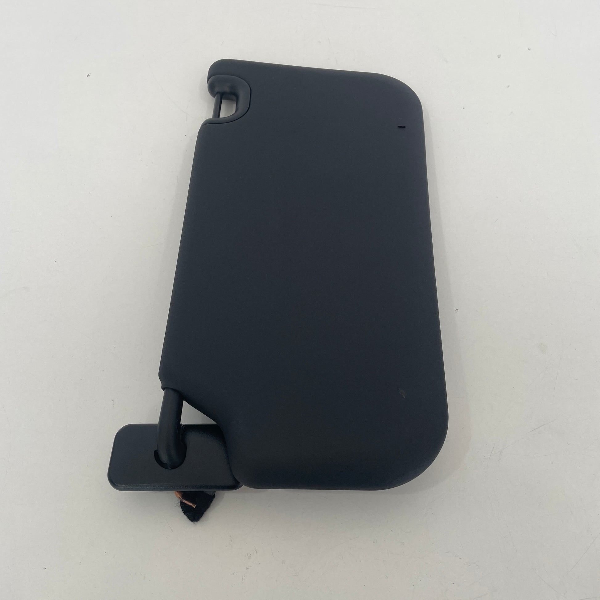 Ford Everest 2022–2025 RH Sun Visor w/ Mirror Light FB3B-2A104-100 OEM Platinum