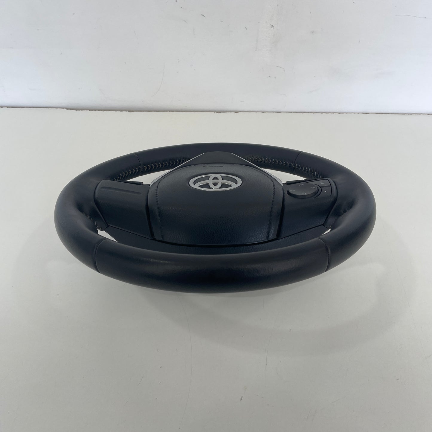 Toyota Corolla Hatchback ZRE182R 2015-2018 Steering Wheel Leather | OEM