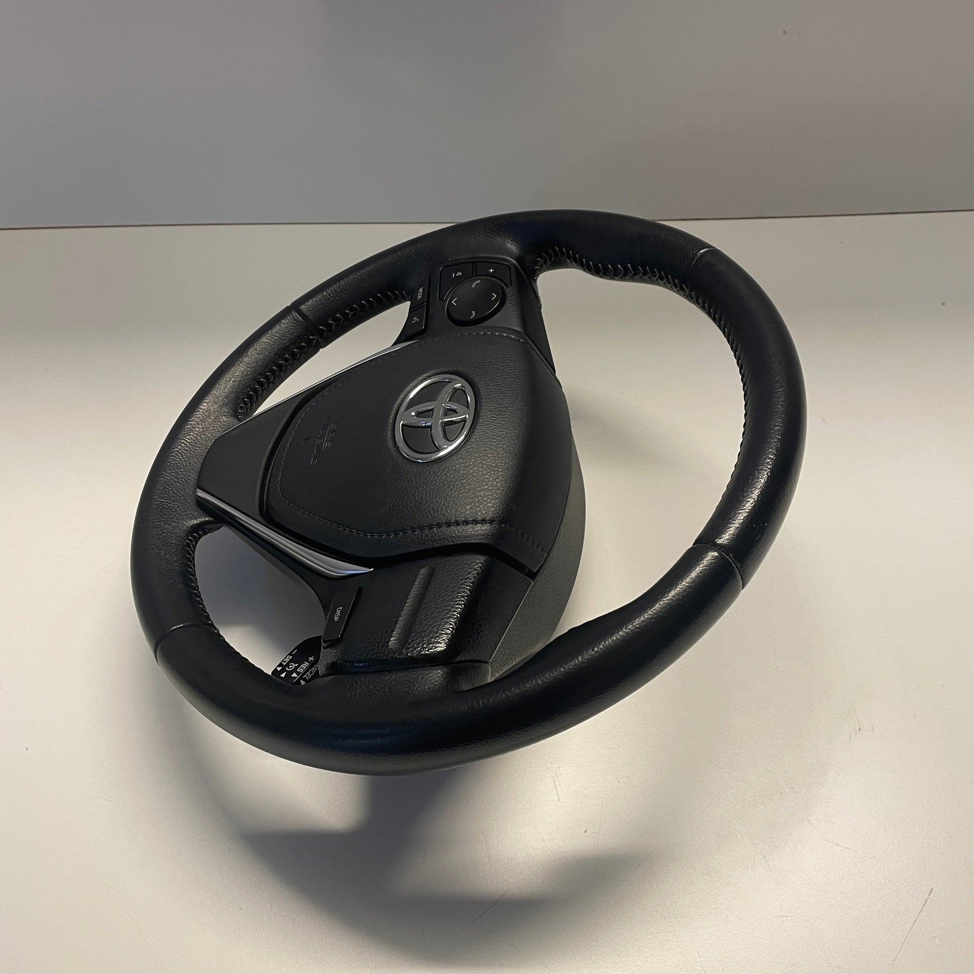Toyota Corolla Hatchback ZRE182R 2015-2018 Steering Wheel Leather | OEM