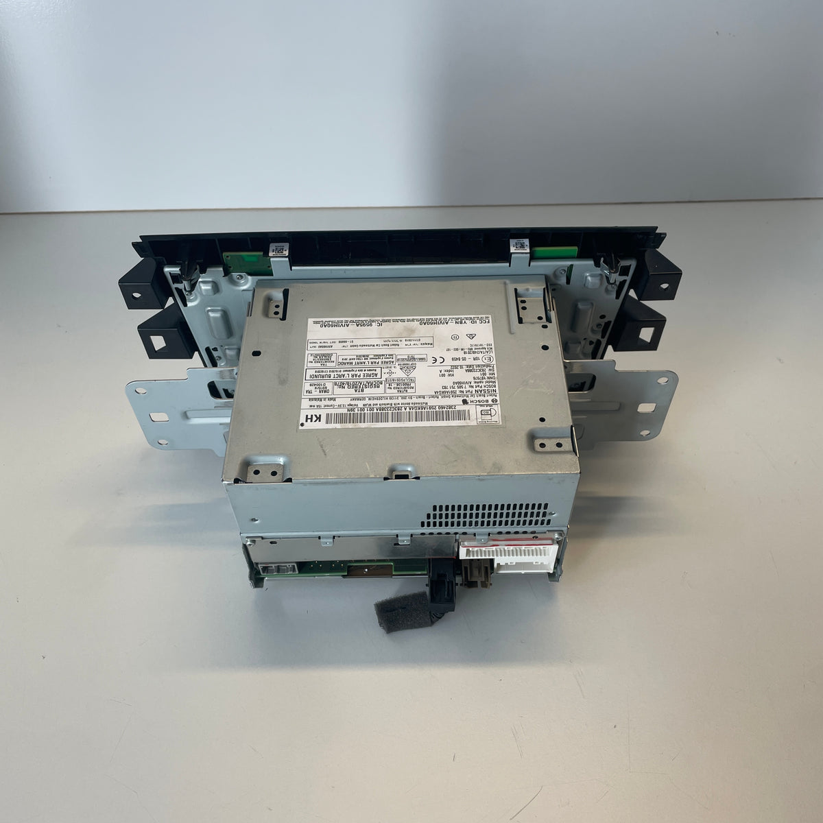 Nissan Navara NP300 D23 Stereo Head Unit 2019-2025 | 8 Inch 2591A6KG4A