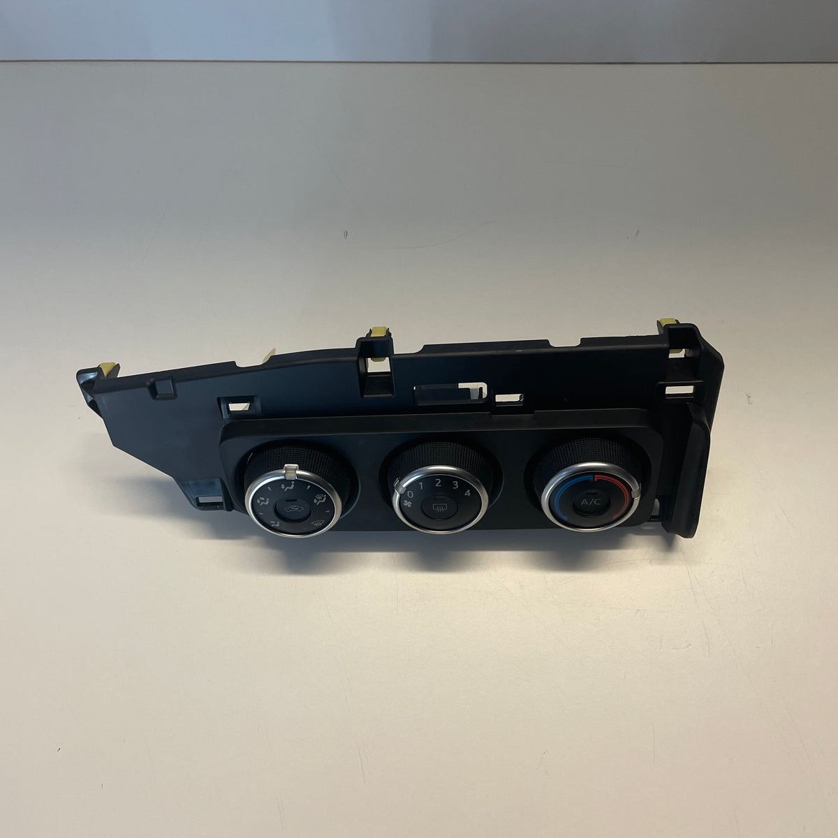 Toyota Corolla Hatchback ZRE182R 2015-2018 A/C Heater Control Panel | OEM