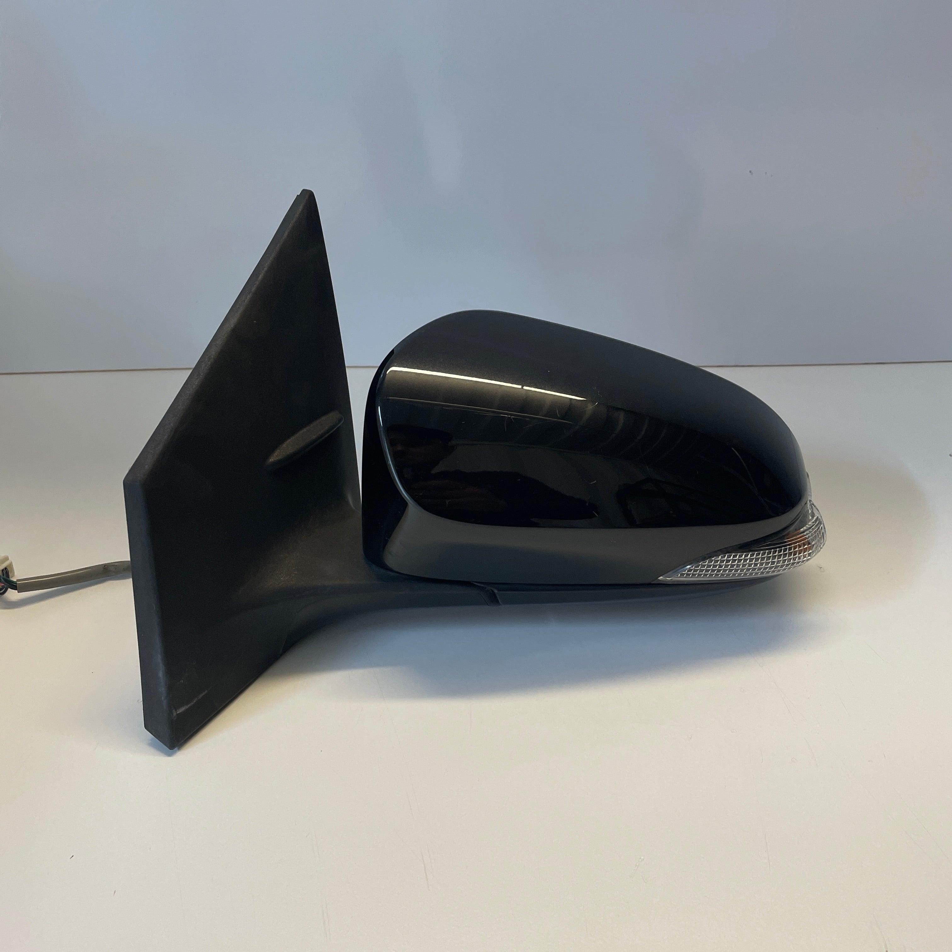 Toyota Corolla ZR Hatchback ZRE182R 2012–2018 Left Hand Side Door Mirror
