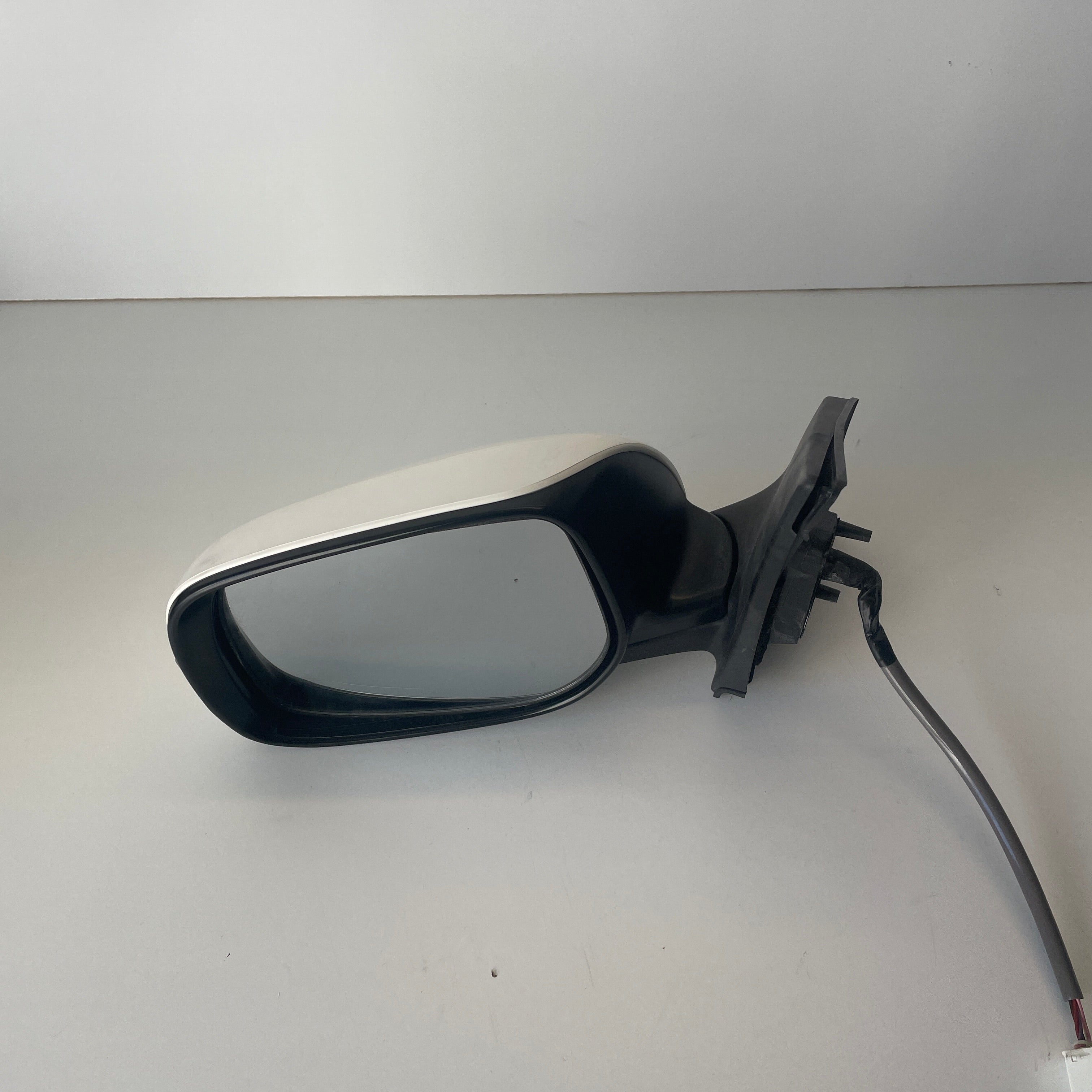 Toyota Corolla Sedan ZRE152R 2010-2013 Door Mirror Left Side LH | OEM