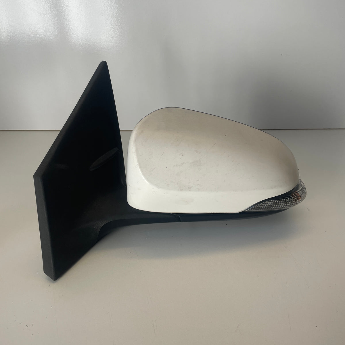 Toyota Corolla Hatchback ZRE182R 2012–2018 Door Mirror Left Hand Side