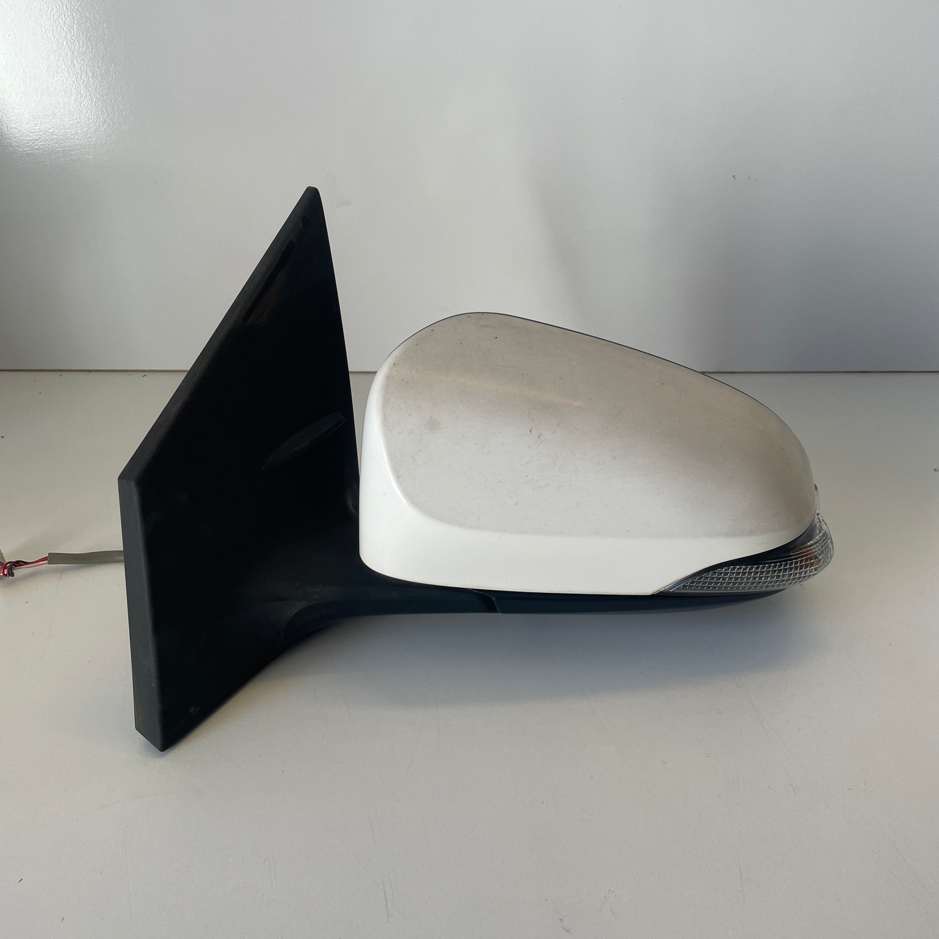 Toyota Corolla Hatchback ZRE182R 2012–2018 Door Mirror Left Hand Side