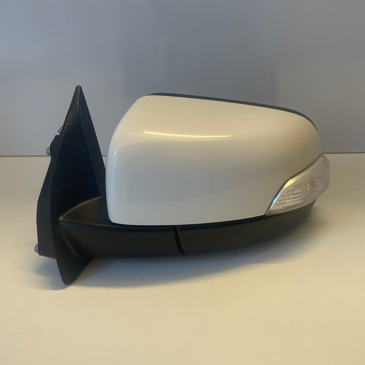 Ford Everest UA Door Mirror Left LH 2019-2022 | Power Fold White Indicator