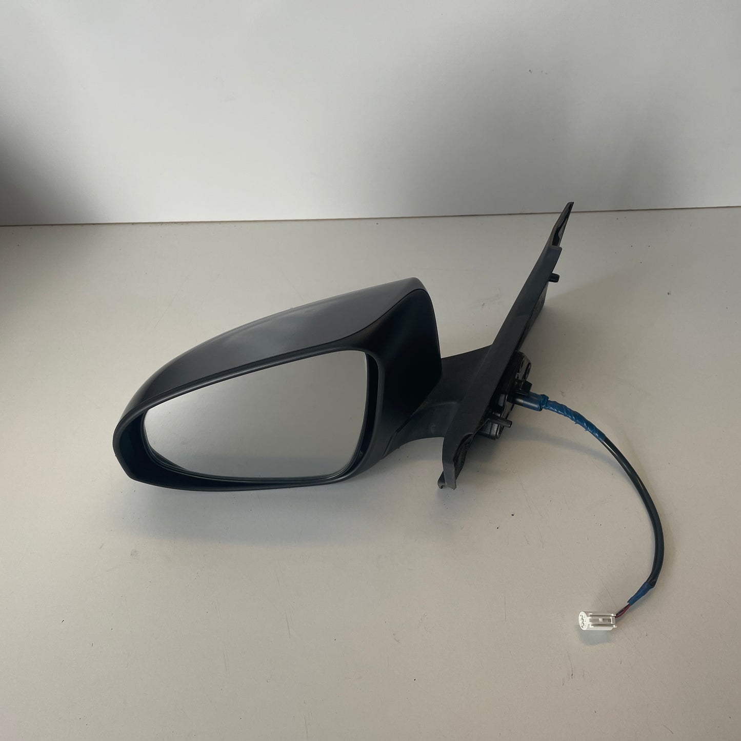 Toyota Yaris Hatchback XP13# 2011–2018 Door Mirror Left LH Electric | OEM
