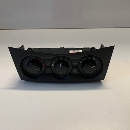 Mazda BT-50 UP UR Manual A/C Climate Control 2011-2020 | AV79-19A522-BE