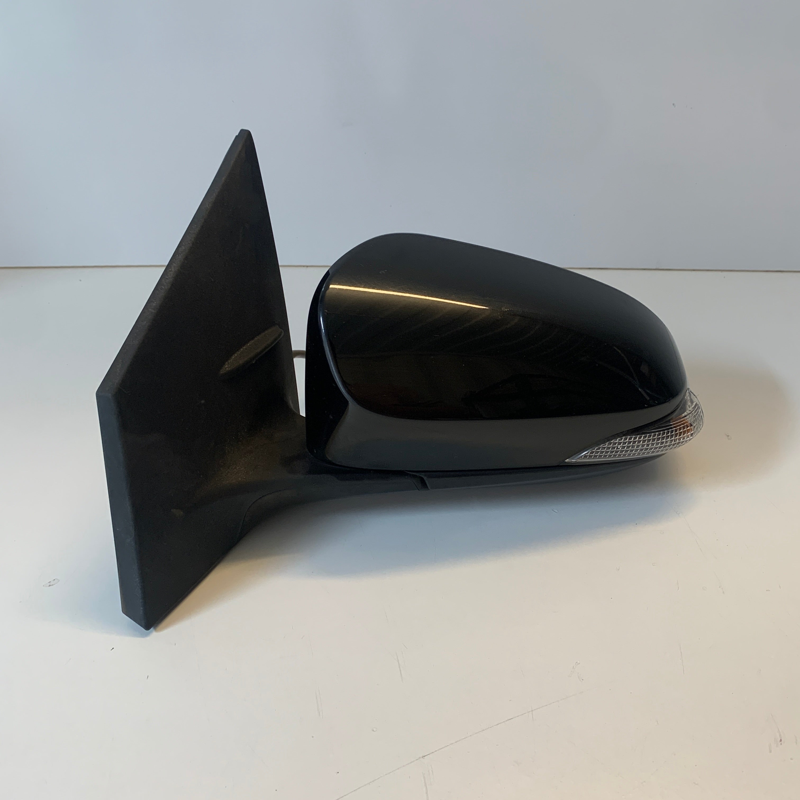 Toyota Corolla ZRE182R Hatchback Door Mirror Left LH 2012-2018 | OEM