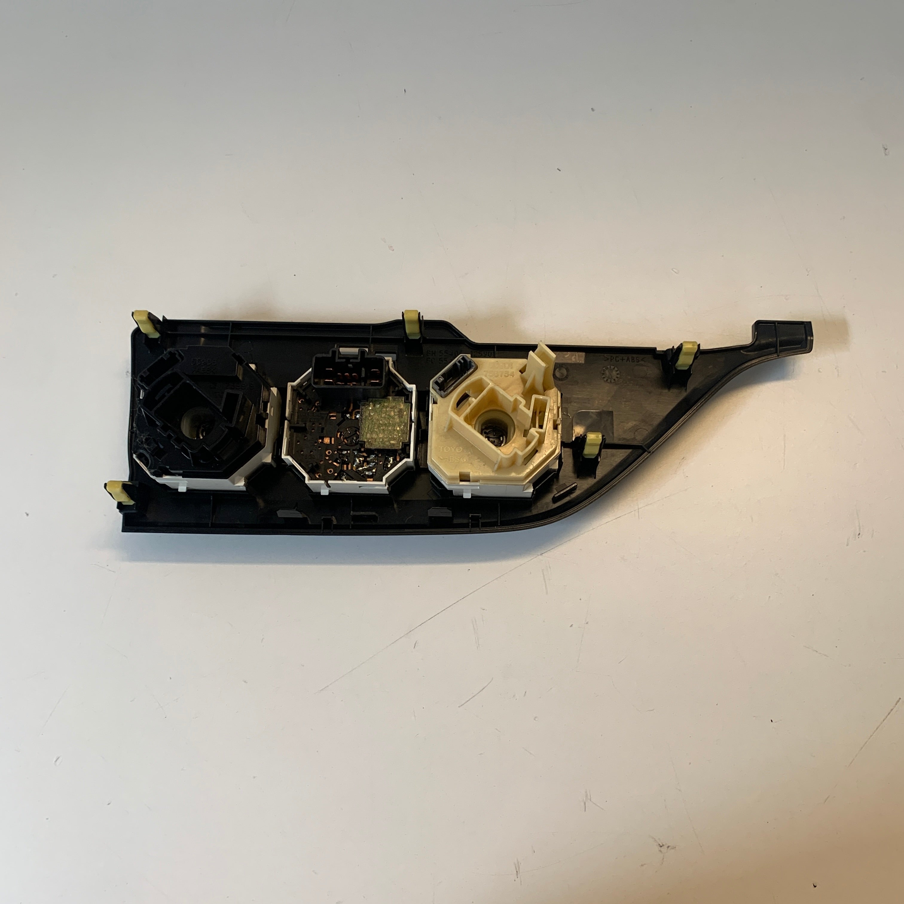 Toyota Corolla ZRE182R Hatch A/C Heater Control Panel 2012-2015 | 55406-12610