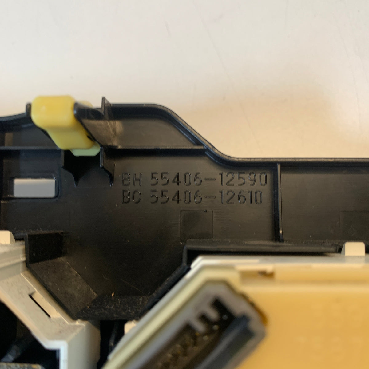 Toyota Corolla ZRE182R Hatch A/C Heater Control Panel 2012-2015 | 55406-12610