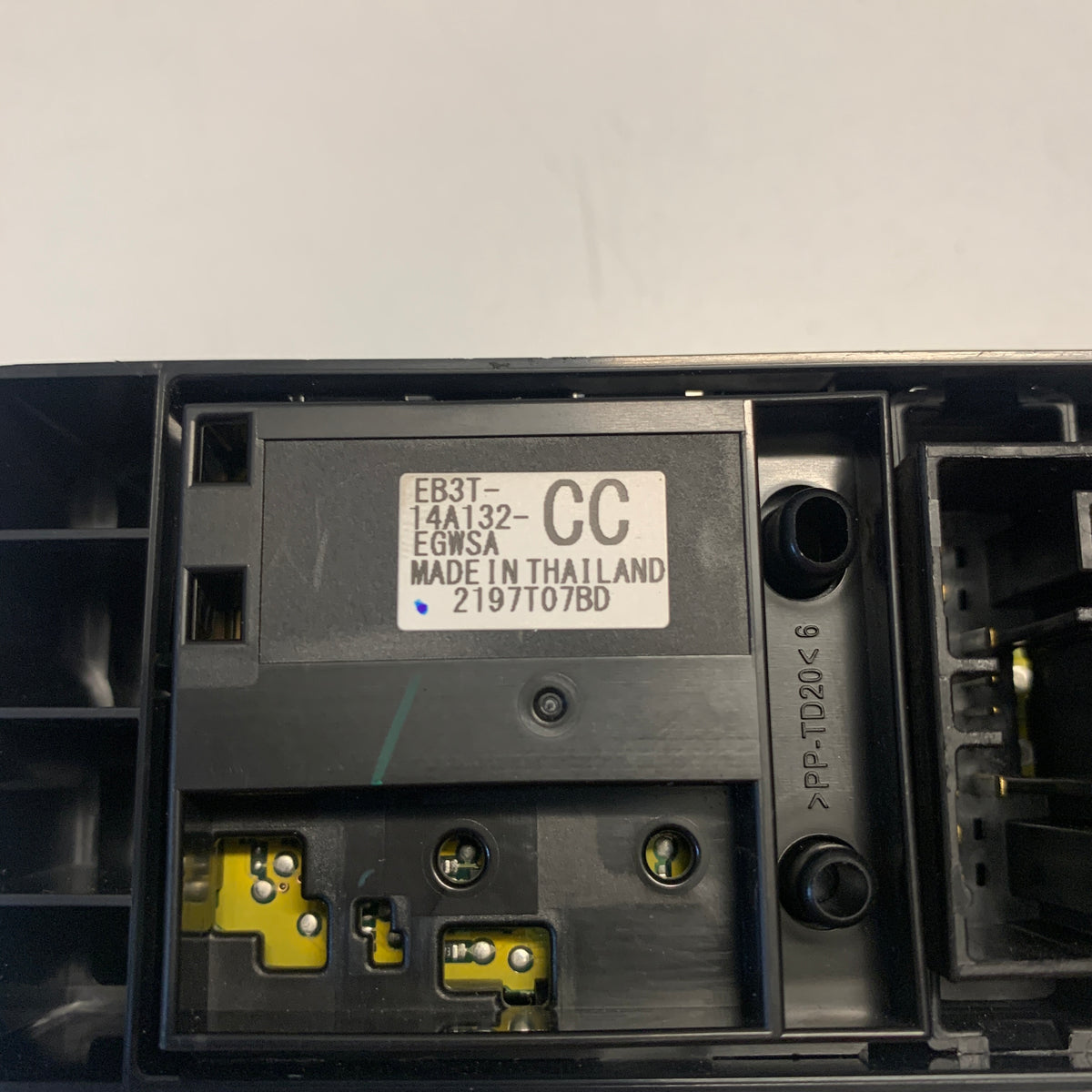 Ford Ranger PX 2011–2022 Window Switch RH Single Cab EB3T-14A132-EGWSA