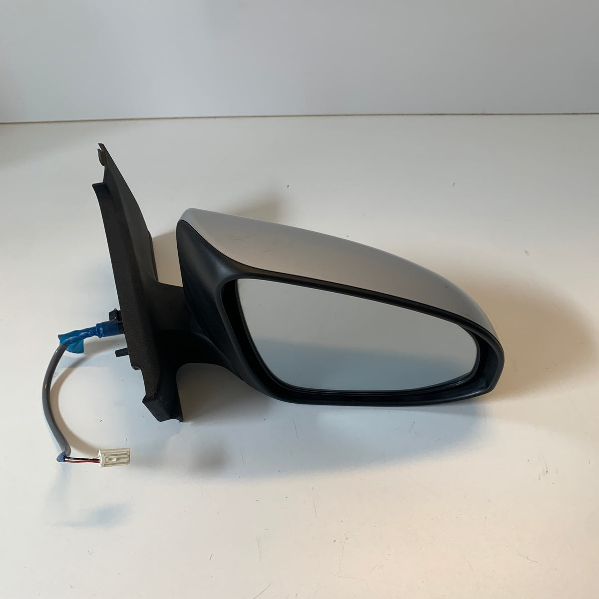 Toyota Yaris Hatchback XP13# 2011–2018 Door Mirror Right RH Electric | OEM