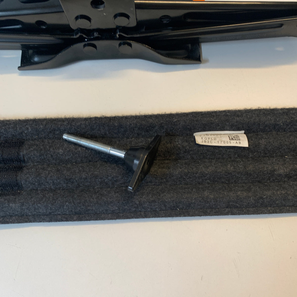 Ford Ranger/Everest Scissor Jack Assembly PX2 PX3 (2015–2022) JB3C-17A078-BB