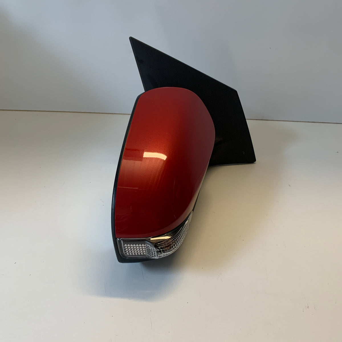 Toyota Corolla ZRE182R Hatchback Door Mirror Right RH 2012-2018 | OEM