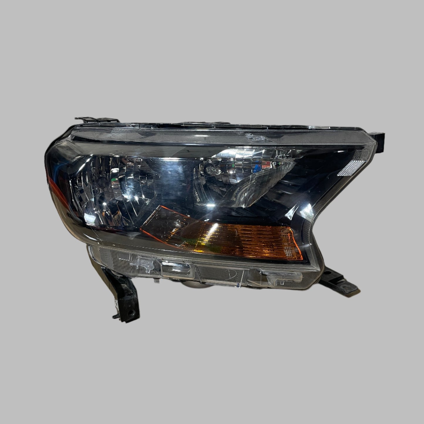 Ford Ranger PX 2 Right Headlamp 2016 2017 2018 2019 2020 2021 2022 XL XLS XLT