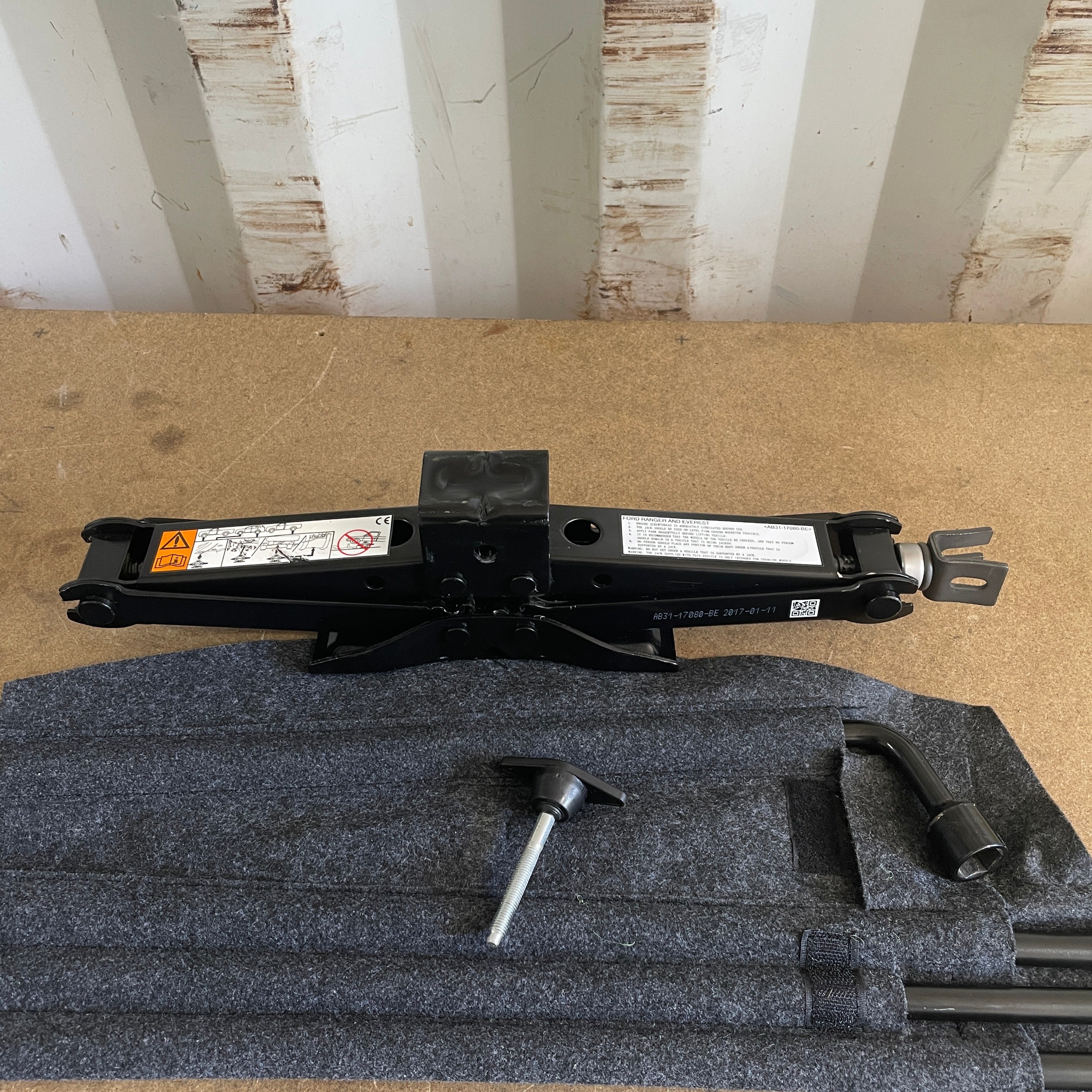 Ford Ranger Jack Set AB31-17080-BE PX Series 2011-2022 Genuine OEM