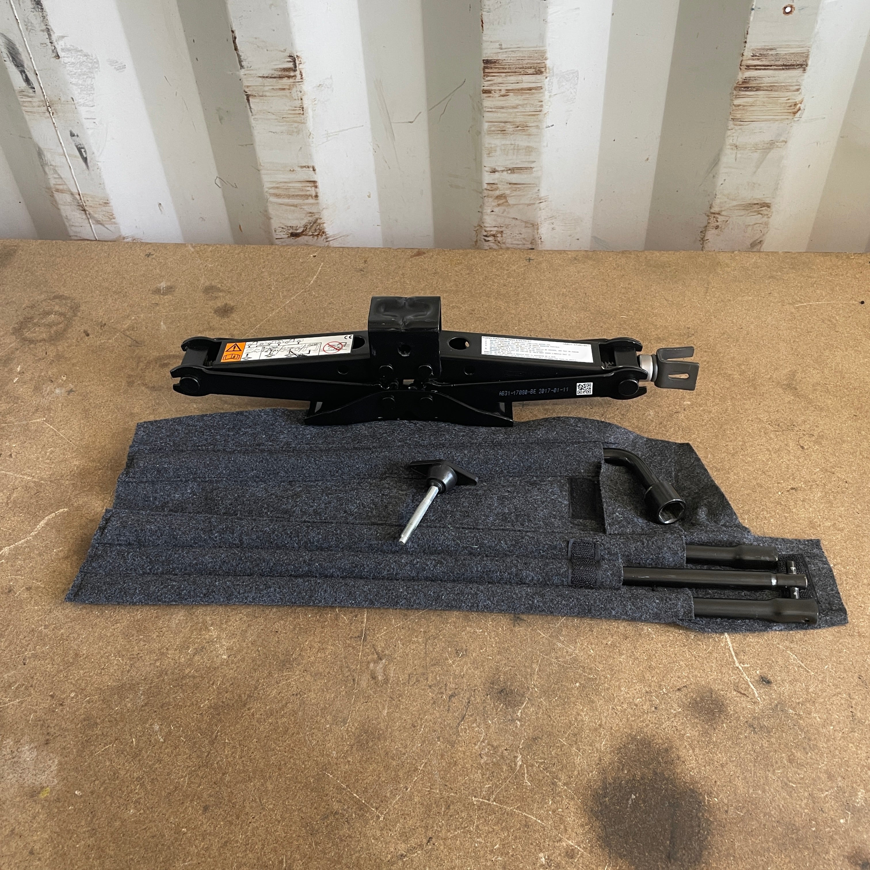 Ford Ranger Jack Set AB31-17080-BE PX Series 2011-2022 Genuine OEM