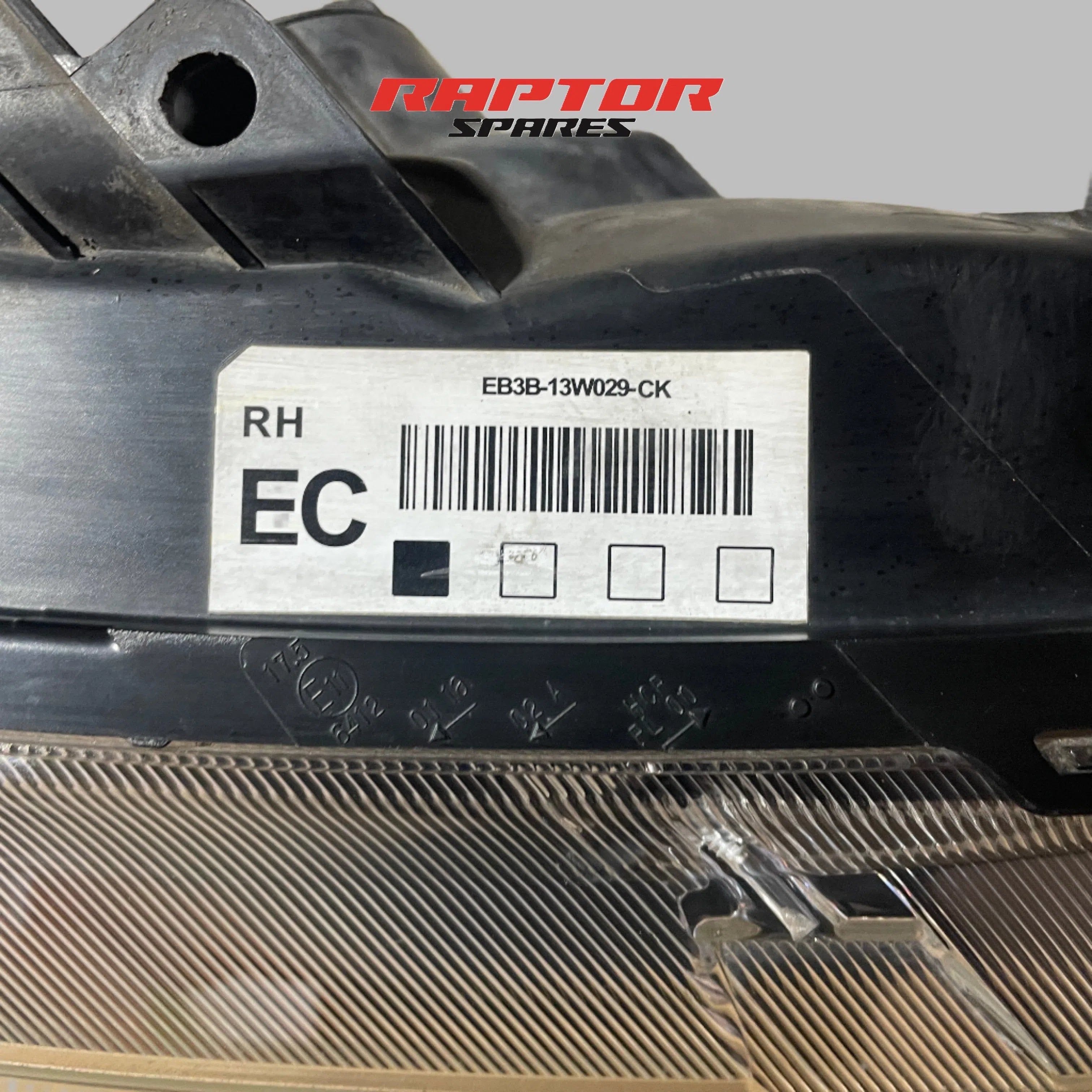 Ford Ranger PX 2 Right Headlamp 2016 2017 2018 2019 2020 2021 2022 XL XLS XLT