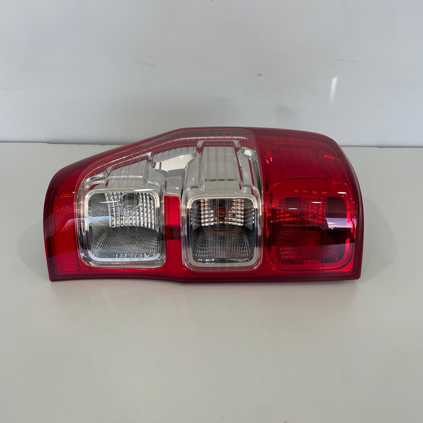 Ford Ranger PX1/PX2/PX3 Tail Light Left Side DA39-13405-AB OEM 2011-2022