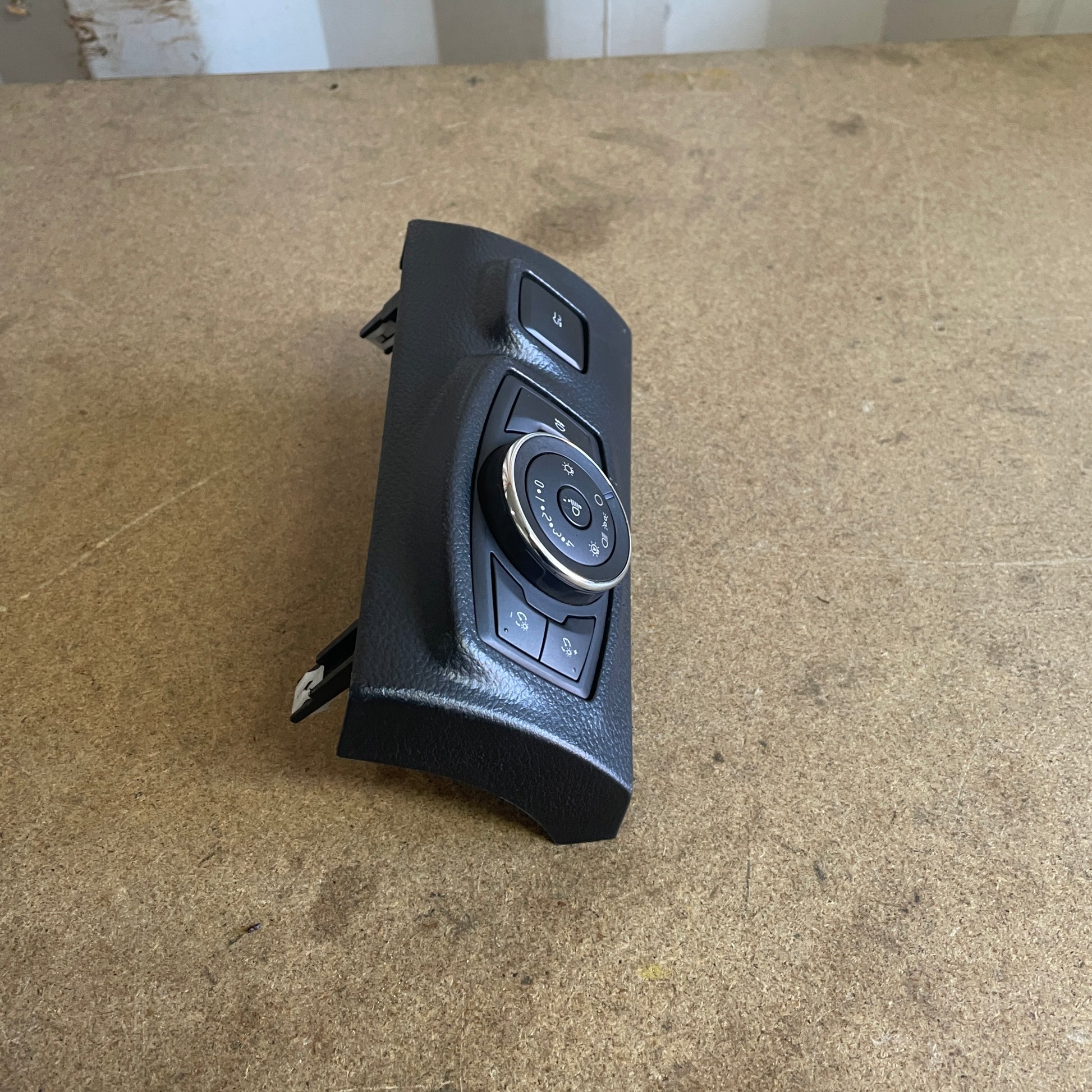 Ford Ranger PX2 PX3 Everest UA Headlight Switch Assembly EB3T-13D061-ECW