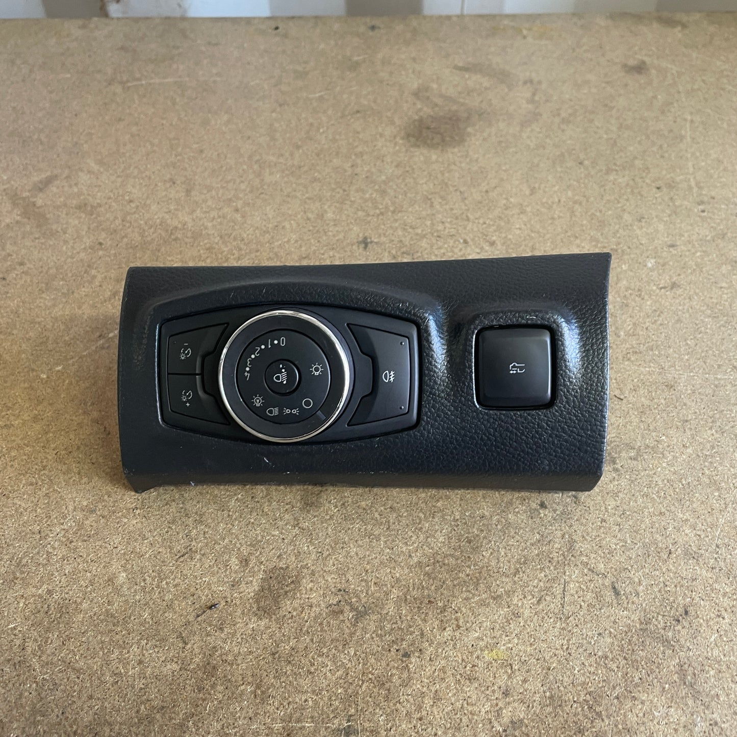 Ford Ranger PX2 PX3 Everest UA Headlight Switch Assembly EB3T-13D061-ECW