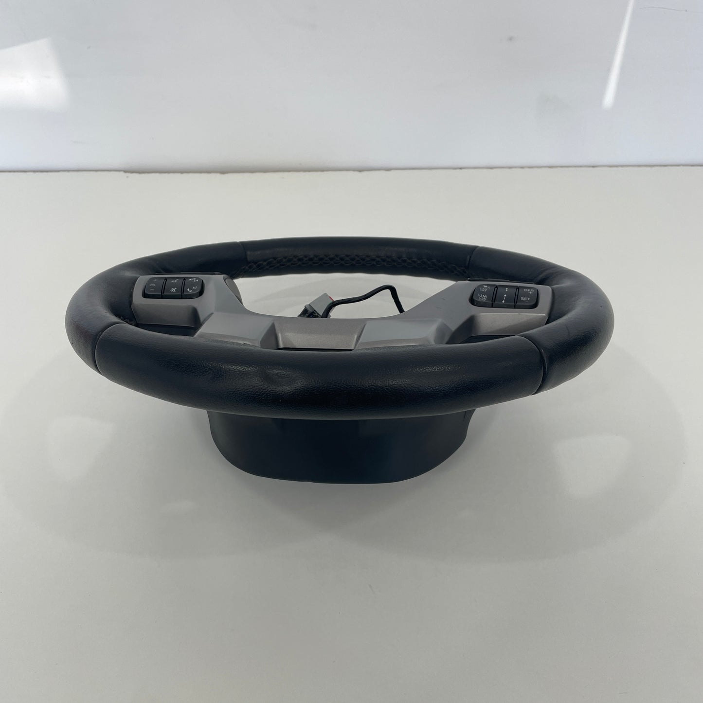 Ford Ranger PX2 PX3 XLT Steering Wheel 2015–2022 | OEM Leather | Black