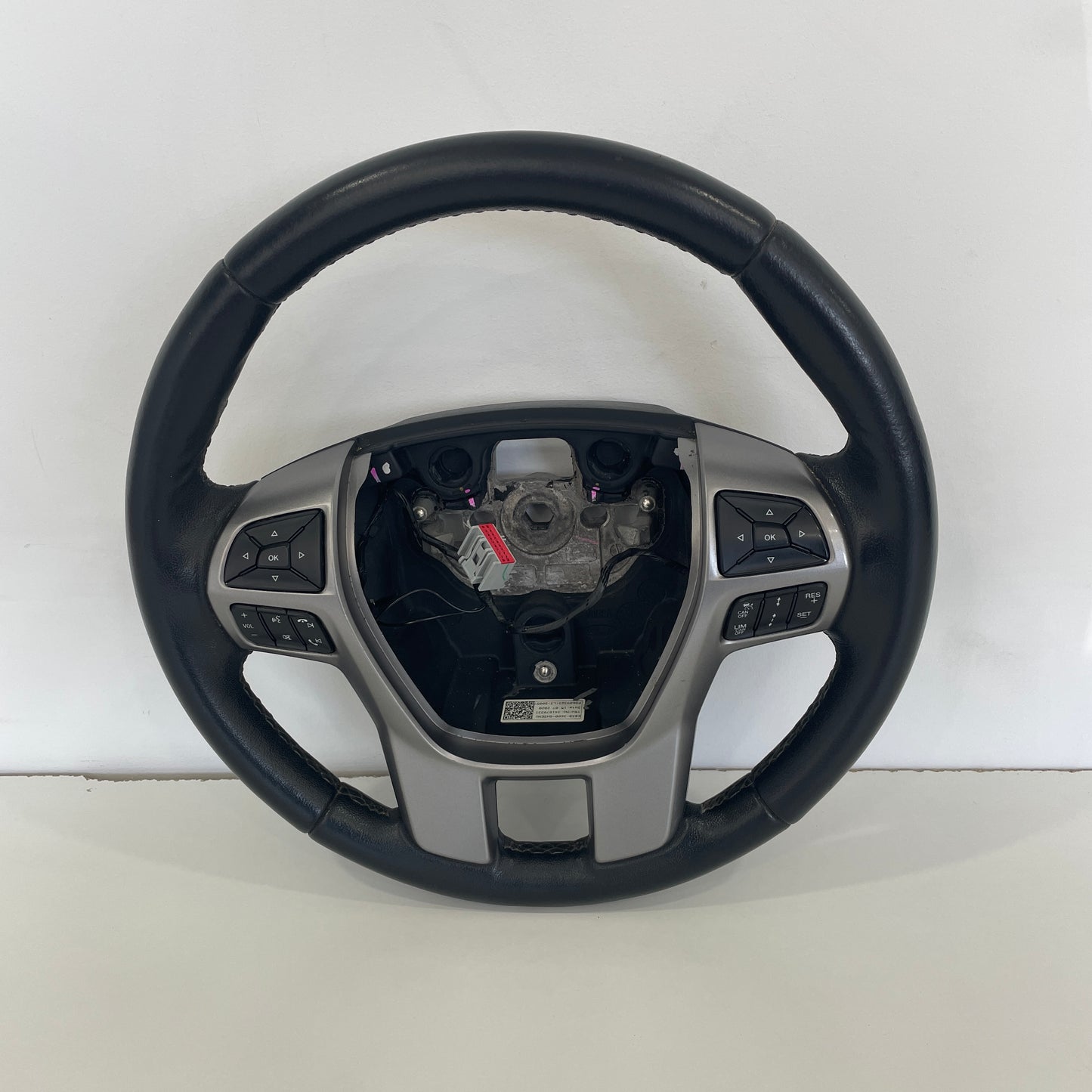 Ford Ranger PX2 PX3 XLT Steering Wheel 2015–2022 | OEM Leather | Black