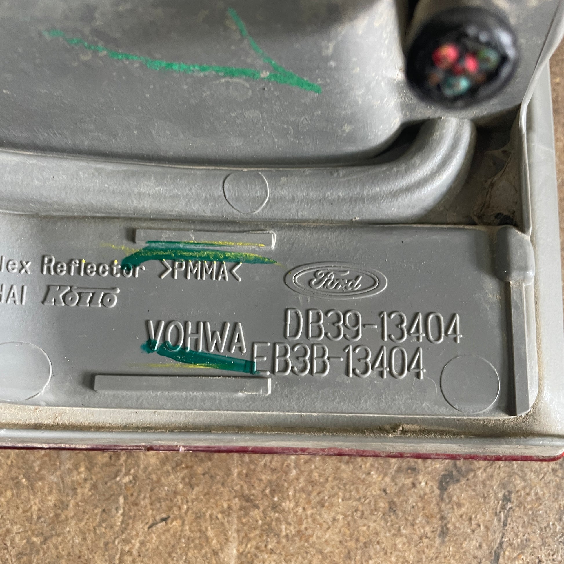 Ford Ranger Right Tail Light PX1/2/3 XL/XLS/XLT 06/2011 to 04/2022 Genuine OEM