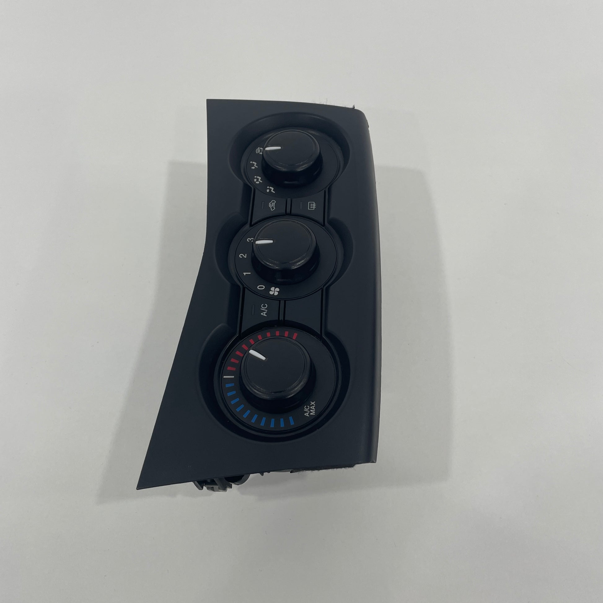 Mazda BT-50 2011-2020 HVAC Manual A/C Climate Control Unit AV79-19A522-BE