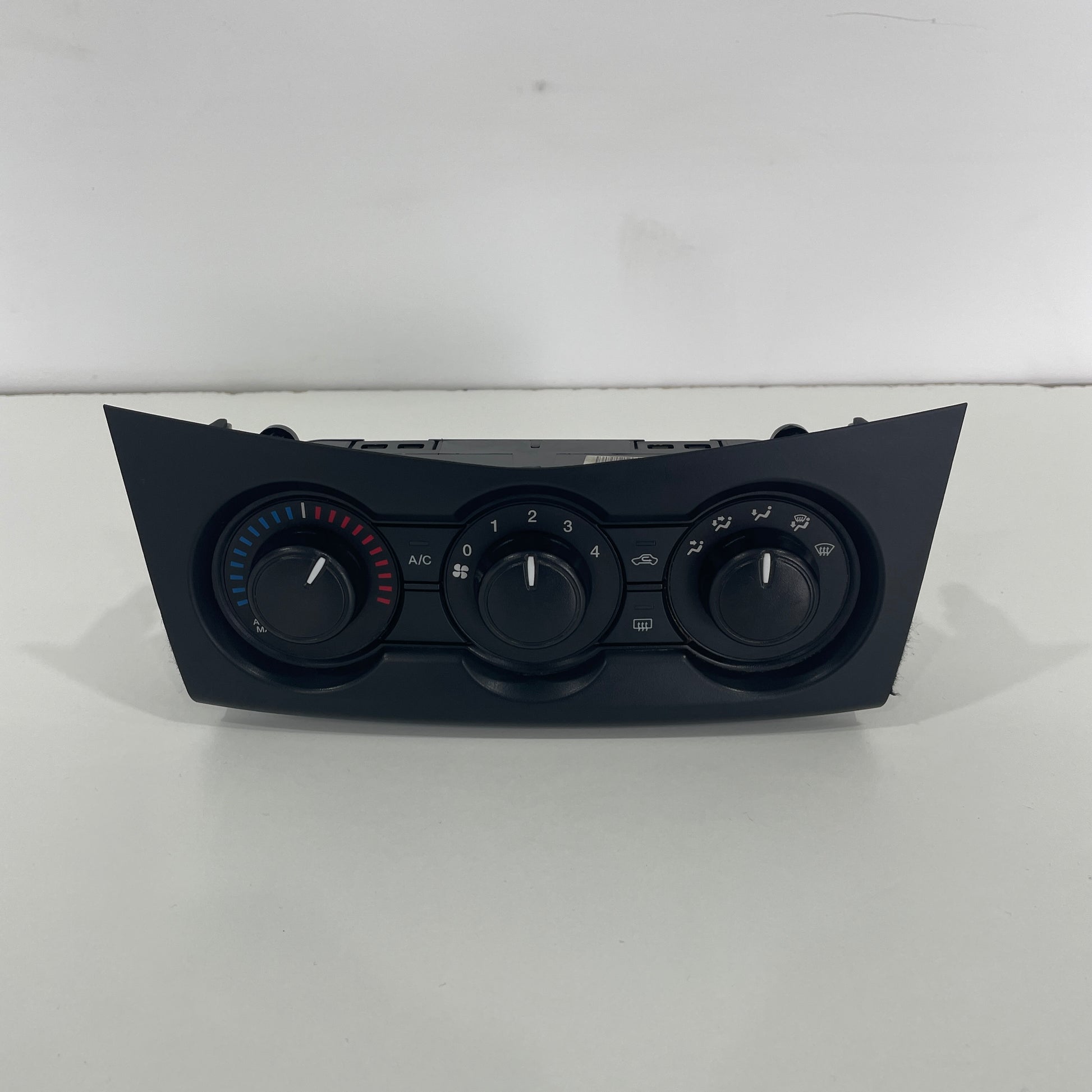 Mazda BT-50 2011-2020 HVAC Manual A/C Climate Control Unit AV79-19A522-BE