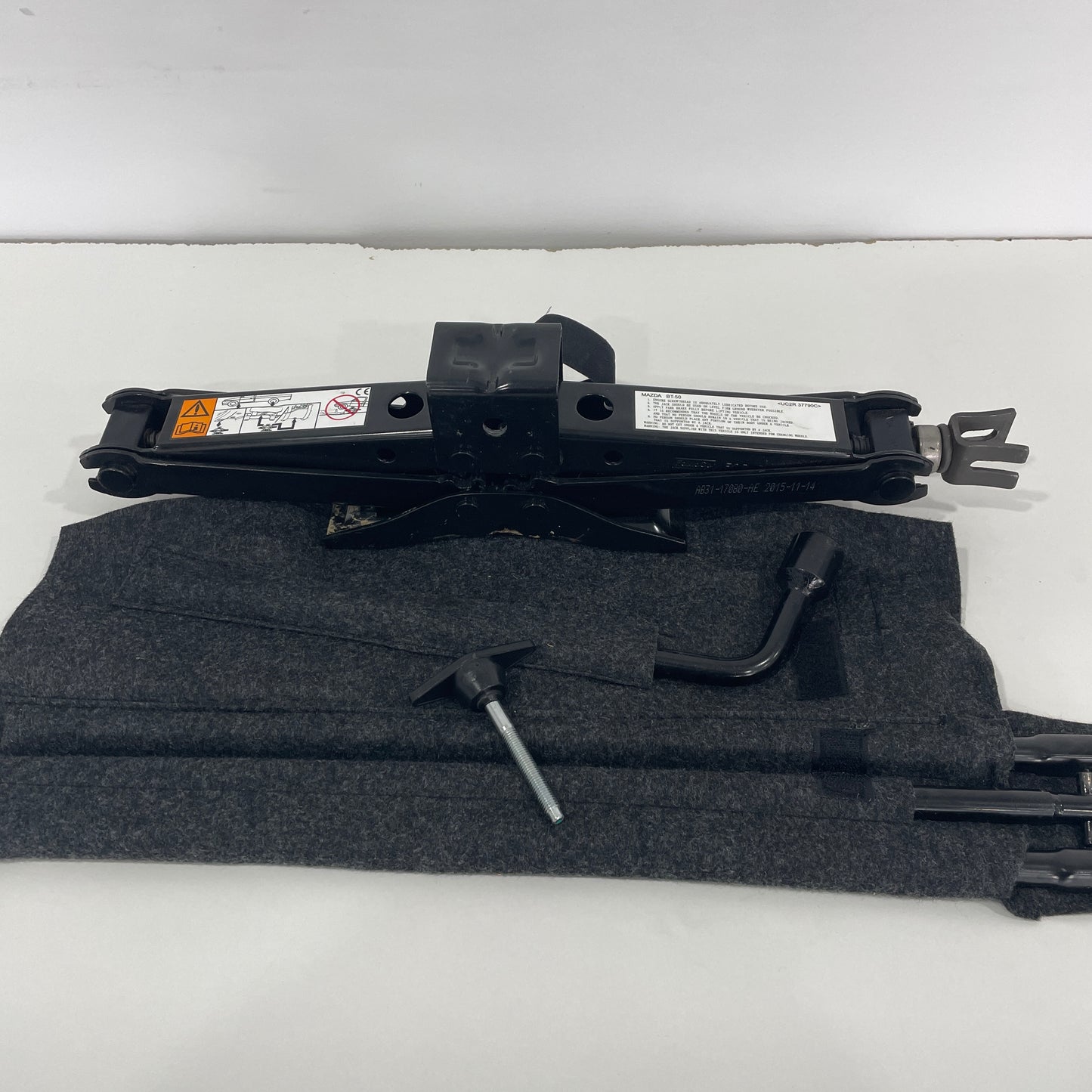 Mazda BT-50 UP/UR Scissor Jack Kit AB31-17080-BA | 2011–2015 | 1,800kg Capacity