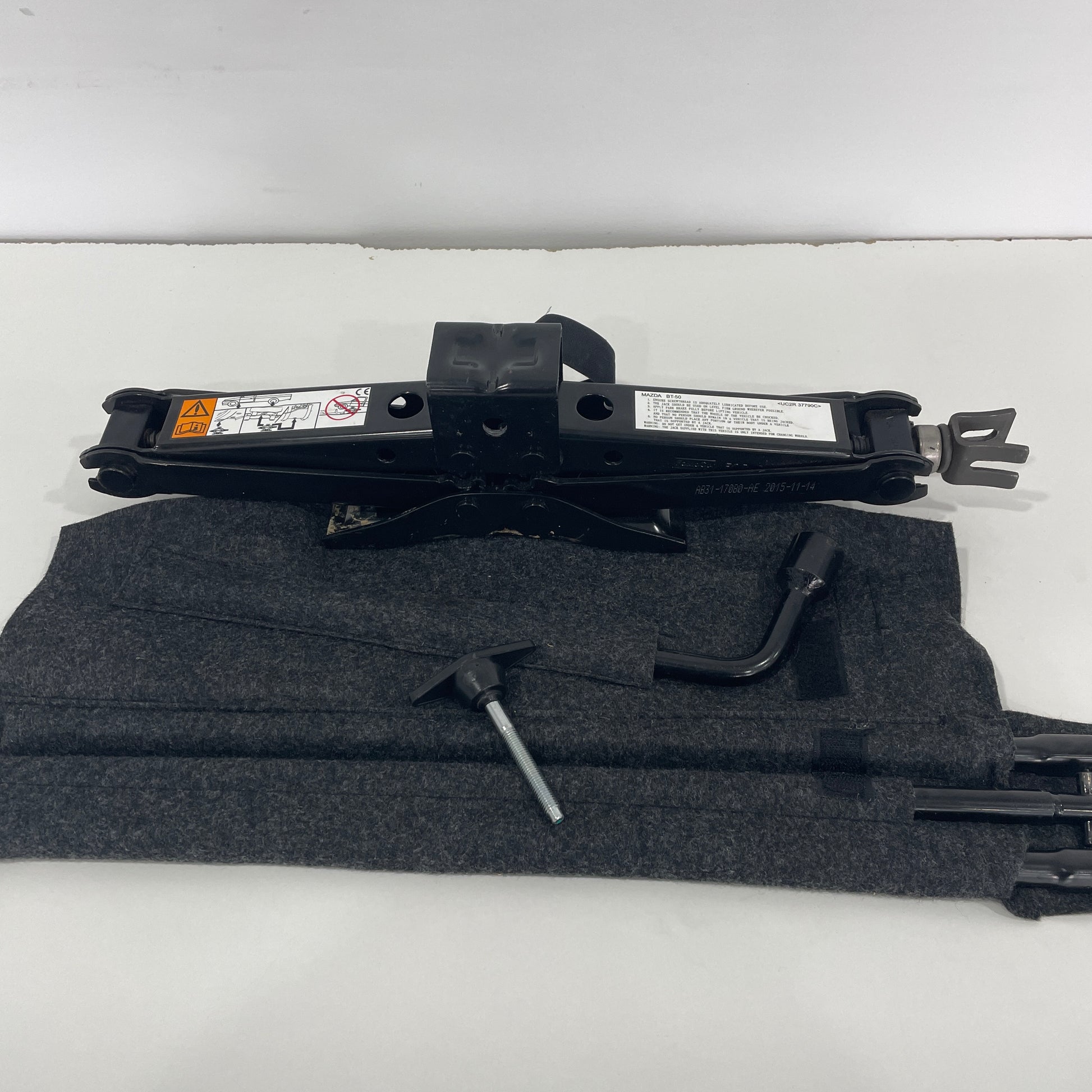 Mazda BT-50 UP/UR Scissor Jack Kit AB31-17080-BA | 2011–2015 | 1,800kg Capacity