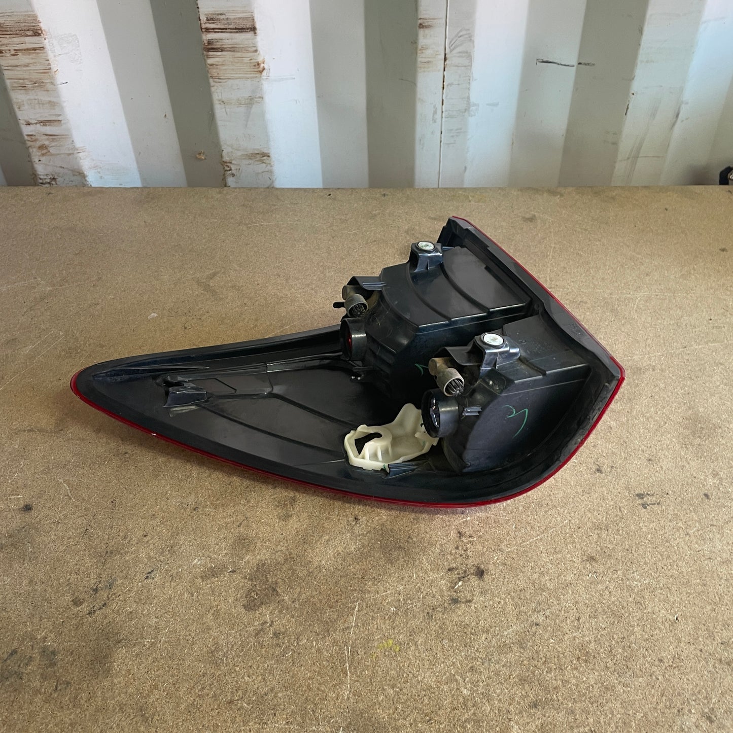 Mazda BT-50 UR 2015–2020 Tail Light Right RH FV79-13404-AC | OEM